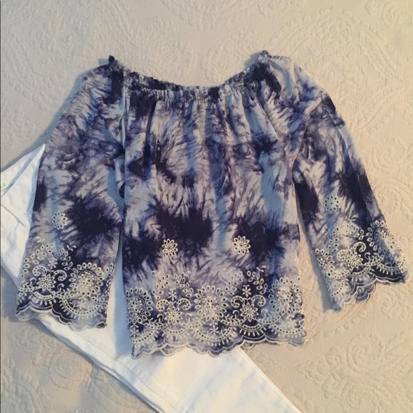 Romeo & Juliet Couture Tops - Romeo & Juliet Off The Shoulder Crop Top